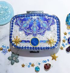 ✿のあーる様·専用✿ハンドメイド　ピルケース 再販未定☆ キラキラお月様のピルケース ハンドメイドピルケース