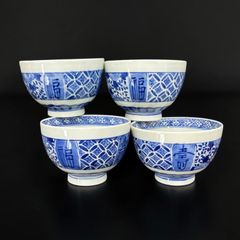 中国美術 元染付大皿 元時代 青花 時代 大明宣徳年製 飾り座 唐草紋様