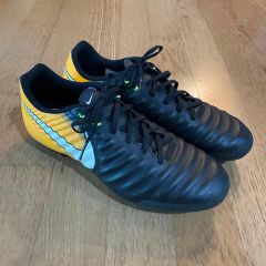 レア ナイキ ティエンポ ロナウジーニョ サッカー フットサル シューズ