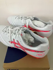 ☆新品未使用・箱ありタグ付き☆DS LIGHT X-FLY PRO 3 アシックス asics 1101A072-103 ホワイト フラッシュレッド サッカースパイク　28.5㎝