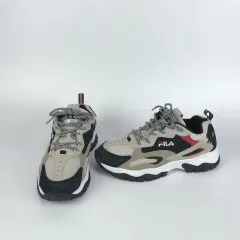 フィラ FILA レイ トレーサー スニーカー レディース 250 (240-245)