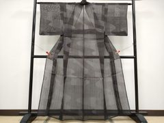 小紋/羅 ］正絹 黒 幾何学 夏着物 夏物 薄物 盛夏 和装 涼しい - メルカリ