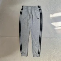 アディダス エッセンシャル 3ストライプ パンツ
