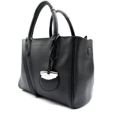 【良品✨】Salvatore Ferragamo サルバトーレ フェラガモ2WAY ショルダーバッグ ノリータ 黒 レザー  チャーム付のサムネイル