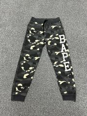 希少 アベイシングエイプ L 即完売品 カモフラ柄 カーゴパンツ - メルカリ