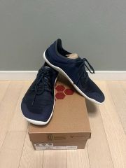 VIVOBAREFOOT ネイビー スニーカー - メルカリ