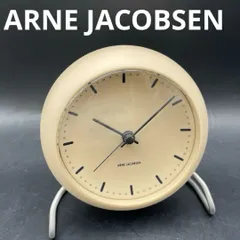 アルネヤコブセン Table Clock City hall Sandy Beige 43693 ベージュ ARNE JACOBSEN シンプルなバーンデックスが特徴の「シティーホール」ウォールクロック 目覚まし時計 置時計 テーブルクロック ミニマリズムのサムネイル