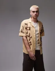 トップマン メンズ トップス シャツ リラックスフィット 刺繍 Topman relaxed fit camp collar embroidered shirt in buttermilk yelloのサムネイル