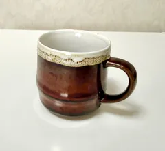 【昭和レトロ・民芸調】温もりあるツートンカラー 陶器製 マグカップ コーヒーカップ カフェ風 和食器 ヴィンテージ