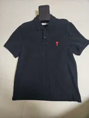 アミ ブラック ハート ポロシャツ（半袖 カラーTシャツ 95サイズ）