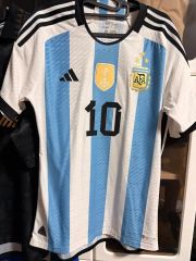 adidas アルゼンチン代表シャツ 2022メッシオーセンティック決勝戦