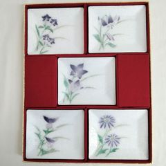 ツタンカ、草花絵柄 角皿 5枚セット新品未使用 - メルカリ