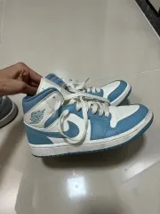 ジョーダン1 ミッド アンド ブルー 245