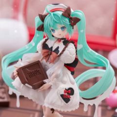 初音ミク フィギュア Fashion Outdoor チロルチョコ - メルカリ
