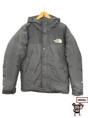69.THE NORTH FACE マウンテンダウンジャケット