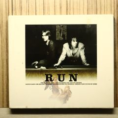 B'z/［RUN初回限定盤］と［IN THE LIFE初回限定盤］ - メルカリ