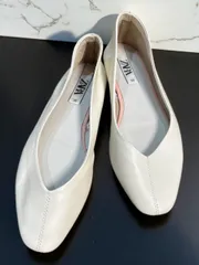 ZARA ソフトレザーフラットシューズ　38 （24.5）のサムネイル