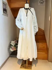 白 ロング ONE PIECE オープン可能 ザラ