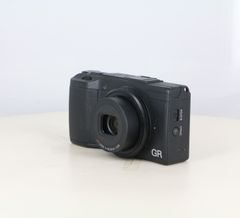 【希少】RICOH リコー GR1 コンパクトフィルムカメラ ケース電池付き 希少】RICOH リコー GR1 コンパクトフィルムカメラ ケース電池付き