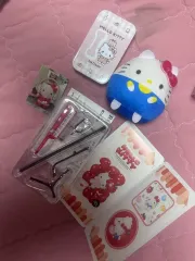 ハローキティ ピアノ ぬいぐるみ ステッカー ティンケース