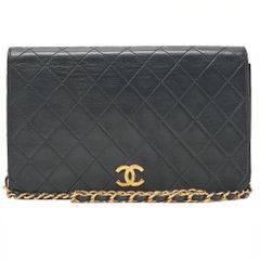 CHANEL　シャネル　ココマーク　 べっ甲プレートチャーム　ショルダーバッグ　ラムスキン　黒（ゴールド金具） レディースバッグ　レディースリュック　ハイブランド【中古】【送料無料】 CHANEL シャネル ココマーク べっ甲プレートチャーム ショルダーバッグ