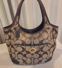 Coach コーチ トートバッグ エルゴ シグネチャー ブラウン系 - メルカリ
