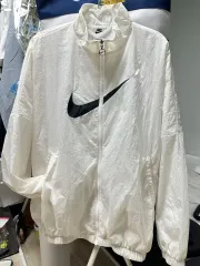 ナイキ 正規品 ジャケット 在庫処分 M サイズ