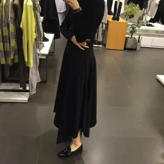 DKNY ブラック アシンメトリー ロング丈スカート (xp/p)のサムネイル