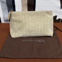 BOTTEGA VENETA がま口タイプ ラムレザーウォレット アイボリー - メルカリ