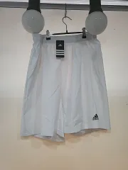 アディダス 新商品 テニスハーフパンツ