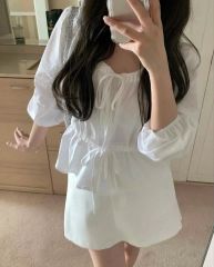 希少⭐︎新品未使用バースデーバッシュ⭐︎ロンパース⭐︎白色 - メルカリ