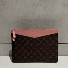 Louis Vuitton ルイヴィトン モノグラム デイリー クラッチバッグ