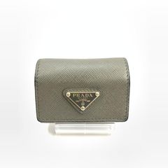 s1681 プラダ 美品 サフィアーノレザー 三つ折り財布 オリーブグリーン