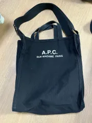 A.P.C. アーペーセー apc トートバッグのサムネイル