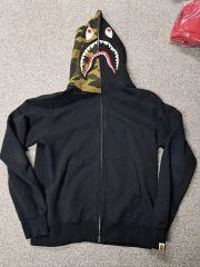 希少 APE × UNDEFEATED シャークパーカー L kaws パーカー - メルカリ