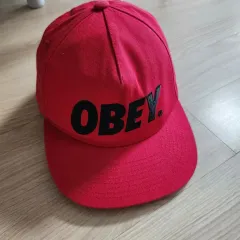 オベイ ベースボールキャップのサムネイル