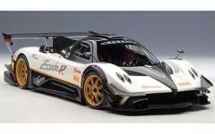 未展示 Autoart 1/18 オートアート パガーニ ゾンダ R ミニカー - メルカリ