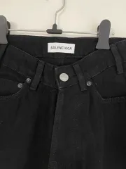 バレンシアガ デニムパンツのサムネイル
