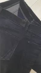 正規品 DKNY イタリア製ジーン (ストレッチ加工) 32" 実寸 (No 853) ドライ完了のサムネイル