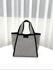 ご婦人のサブバッグSL boutique 310 marine - メルカリ