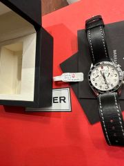 t*a様 Leica クロノグラフ7984 SWISS MADE 箱付き - メルカリ