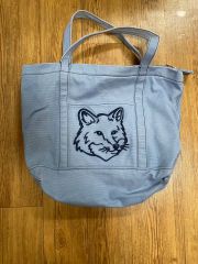 Maison Kitsuné キツネ刺繍 トートバッグ ブラック パファー - メルカリ