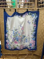 NINA RICCI(ニナリッチ) シルク100%スカーフ