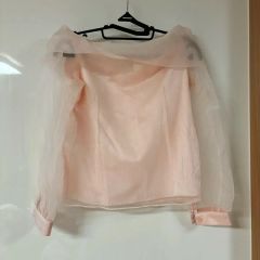 韓国　ounce De rea half blouse オンス 韓国 ounce seoul half blouse オンス ギャザーブラウス - メルカリ