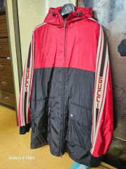 GUCCIウィンドブレーカー フーデッドジャケット 12歳用（150cm/72