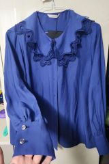 コバルトブルー フリル付きサテン七分袖シャツ 5XL - メルカリ