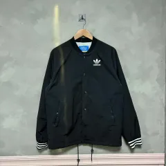 アディダス オリジナル スタジャン コーチ ジャケット