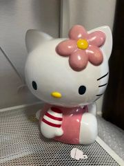 キティちゃん ビッグ貯金箱 - メルカリ