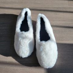 Harry Lambert ZARA Disney フェイクファーシューズ - メルカリ