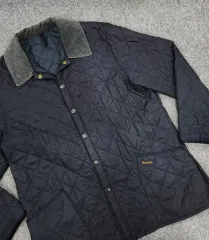 Barbour バブアー ESKDALE キルティング エスクデール ジャケット XLのサムネイル